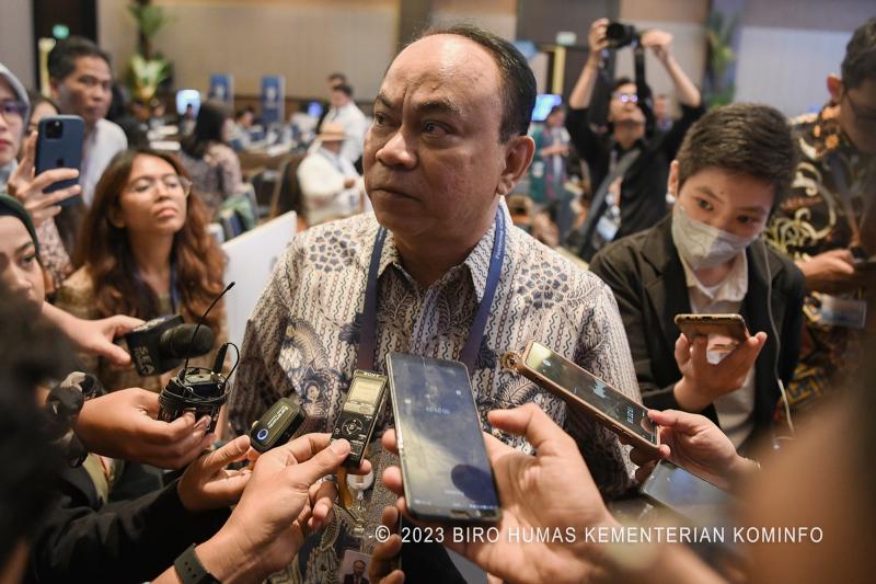 Menkominfo Beri Meta Peringatan Keras untuk Bersihkan Konten Judi (Foto: Dok Kemenkominfo)