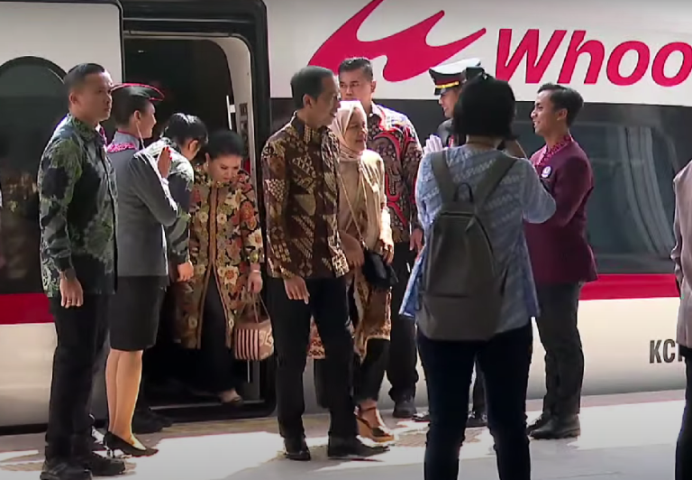 Presiden Resmikan Operasional Kereta Cepat Jakarta-Bandung ‘Whoosh’ (Foto: Dok BPMI Setpres)