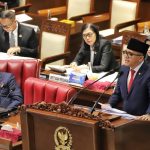 Rapat Paripurna DPR 1Menteri PANRB Abdullah Azwar Anas pada Sidang Paripurna DPR RI, di Jakarta, Selasa (03/10). (Foto: Dok Humas KemenPANRB)