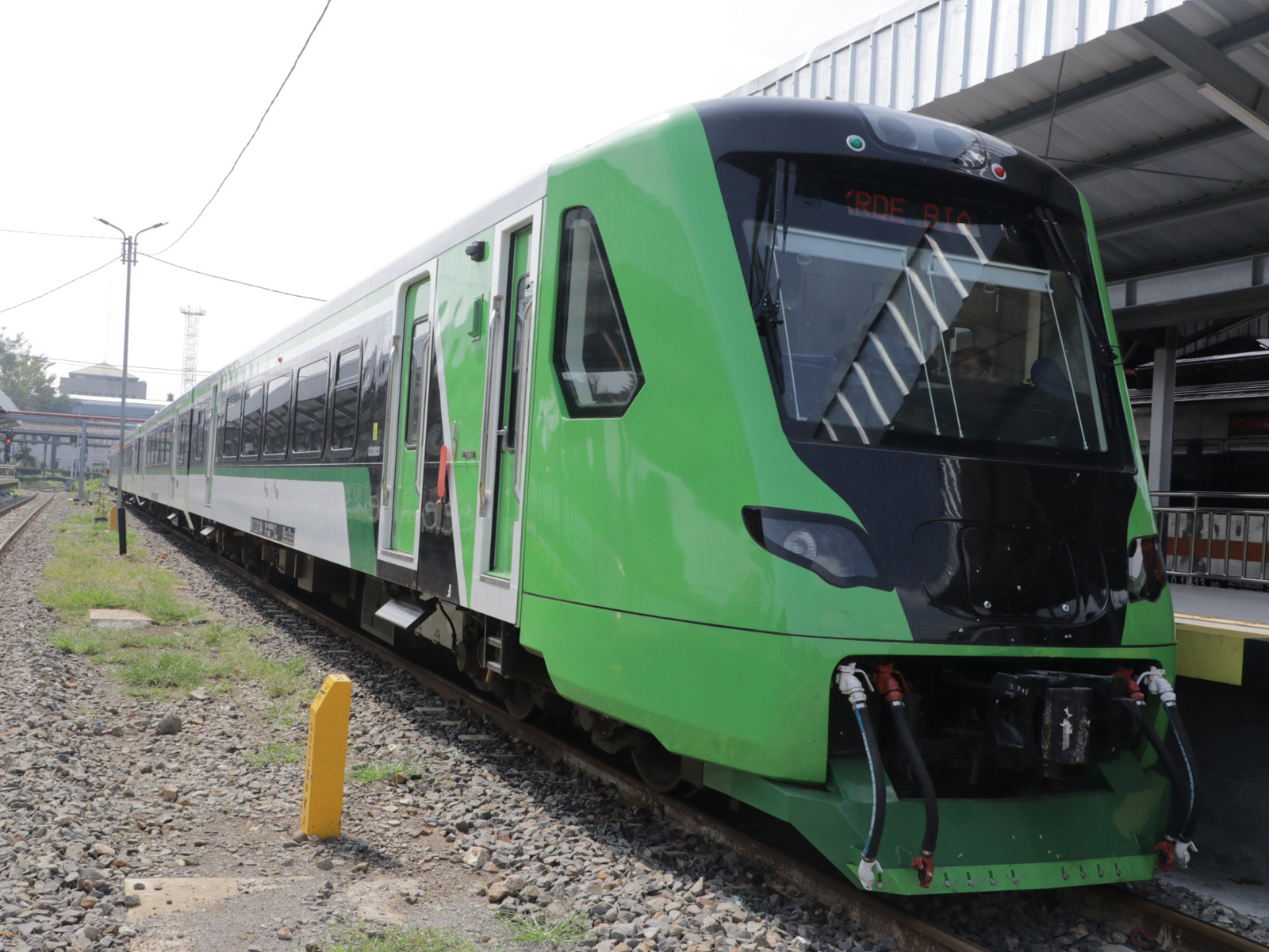 KAI Sediakan KA Feeder, Kereta Cepat Whoosh Mulai Beroperasi Komersial (Foto: Dok PT KAI)