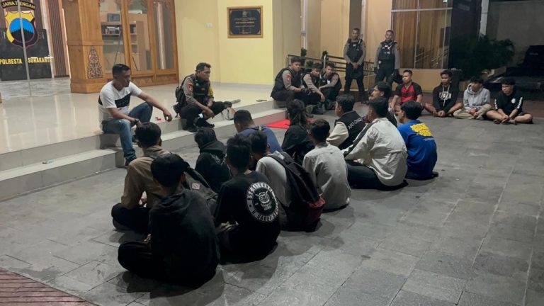 Siap Lakukan Aksi Balas Dendam, Empat Pemuda Diamankan Tim Sparta Polresta Surakarta (Foto: Dok Humas Polresta Surakarta)