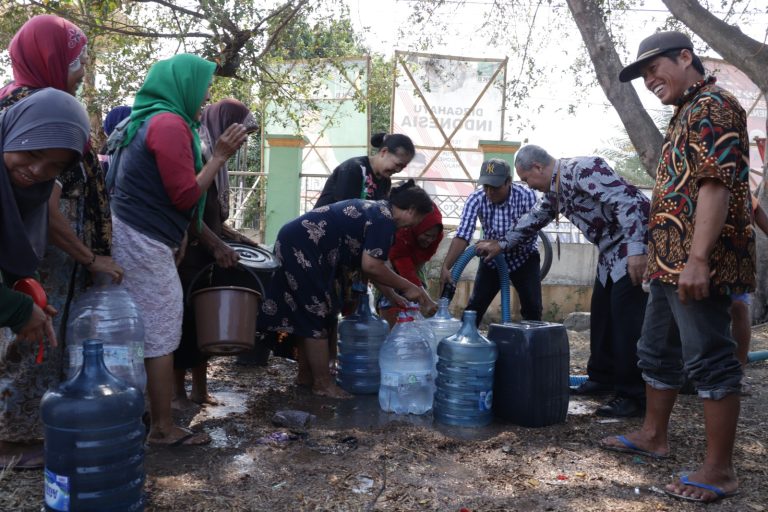 Perumda Air Minum Tirta Baribis Sudah Droping Air bersih ke 47 Desa di 11 Kecamatan,  (Foto: Dok Pemkab Brebes)