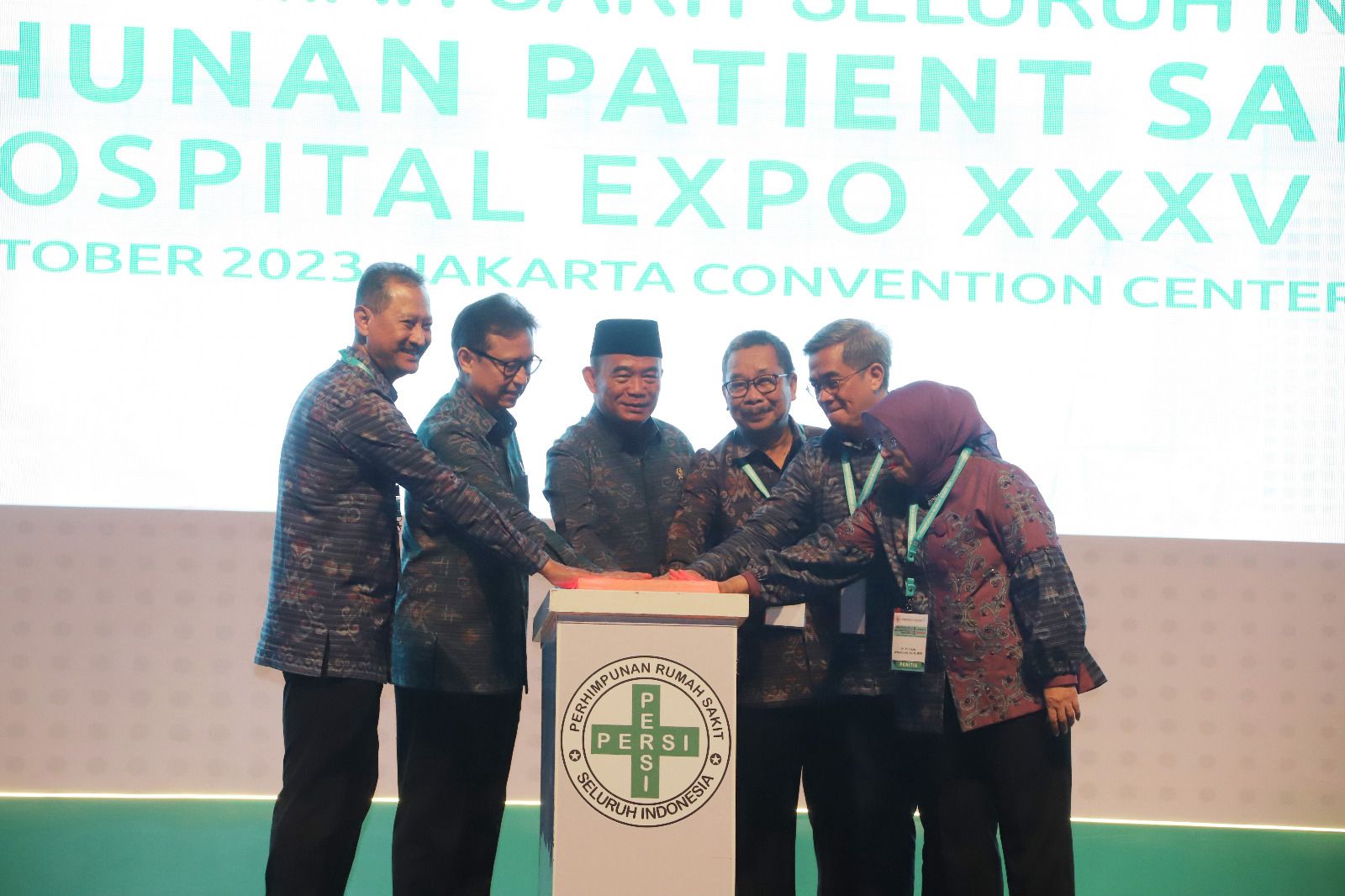 Menko PMK: Indonesia Kekurangan 31.481 Dokter Spesialis untuk Melayani 277 Juta Penduduk  (Foto: Dok KemenkoPMK)