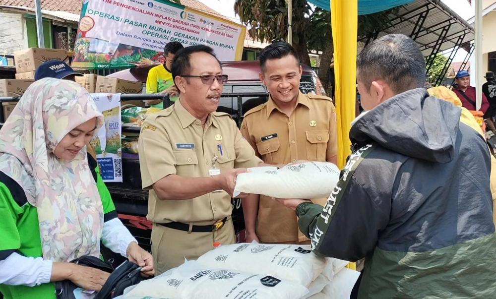Gelar Operasi Pasar Murah, Warga Diminta Tak Beli Berlebihan (Foto: Dok MC Batang)