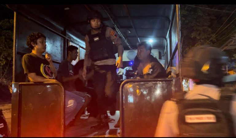 Asyik Bermain Judi Rokak Putar, Enam Warga Ditangkap Tim Sparta (Foto: Dok Humas Polresta Surakarta)