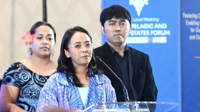 Delegasi Pemuda AIS Paparkan Inovasi di Hadapan Pemimpin KTT AIS Forum (Foto: Dok MC KTT AIS)