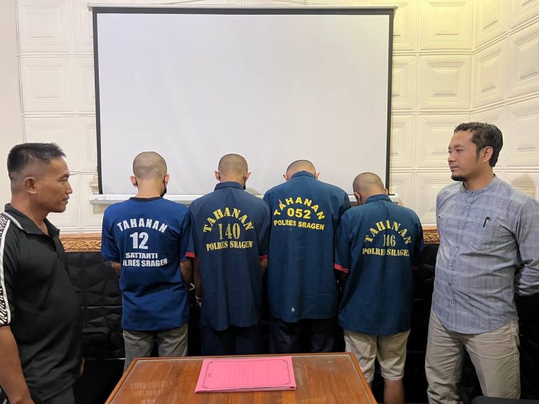 Tim Resmob Sat Reskrim Polres Sragen Ringkus Lima Pelaku Penganiayaan (Foto: Dok Humas Polres Sragen)