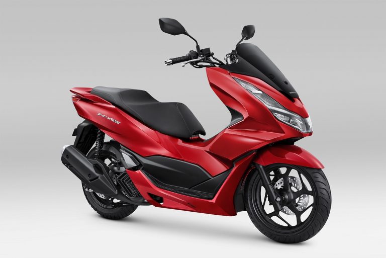 NewPCX160_Magnificent-Red