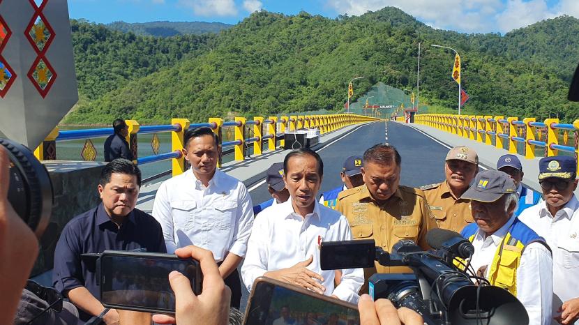 presiden-jokowi-meresmikan-bendungan-lolak-di-bolaang-mongondow-sulawesi_240223143315-614