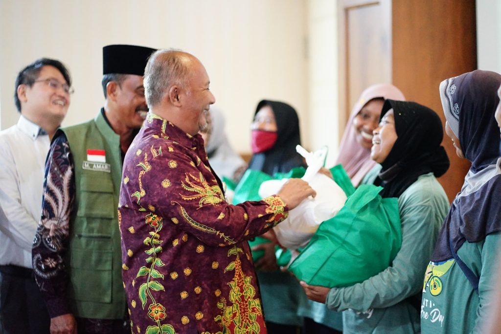 bantuan penyapu jalan 1