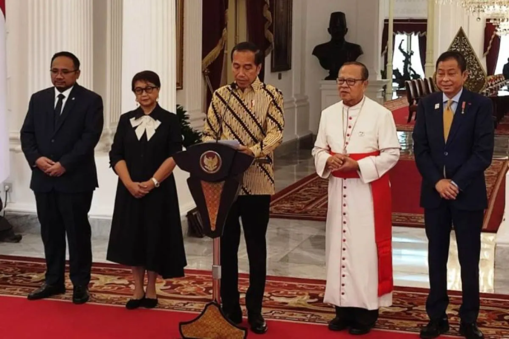 jokowi-paus.jpeg (1)
