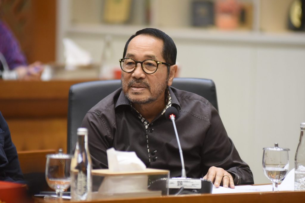 Anggota_Badan_Legislasi_DPR_RI__Firman_Soebagyo__Foto___Dok_Andri20251022213104