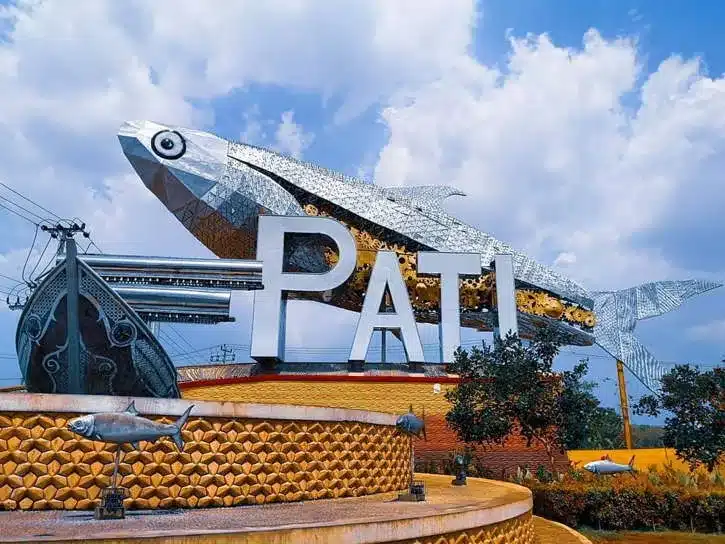 Tugu-Bandeng-Pati-1